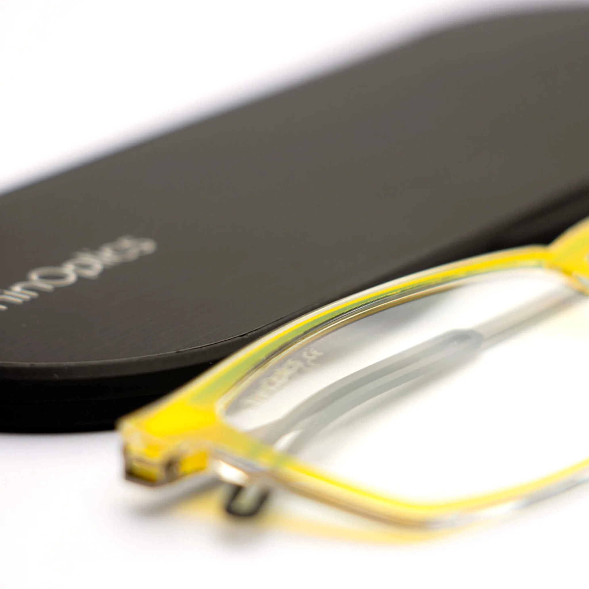 Brooklyn Full Frame Reader + Milano Case - Image 43