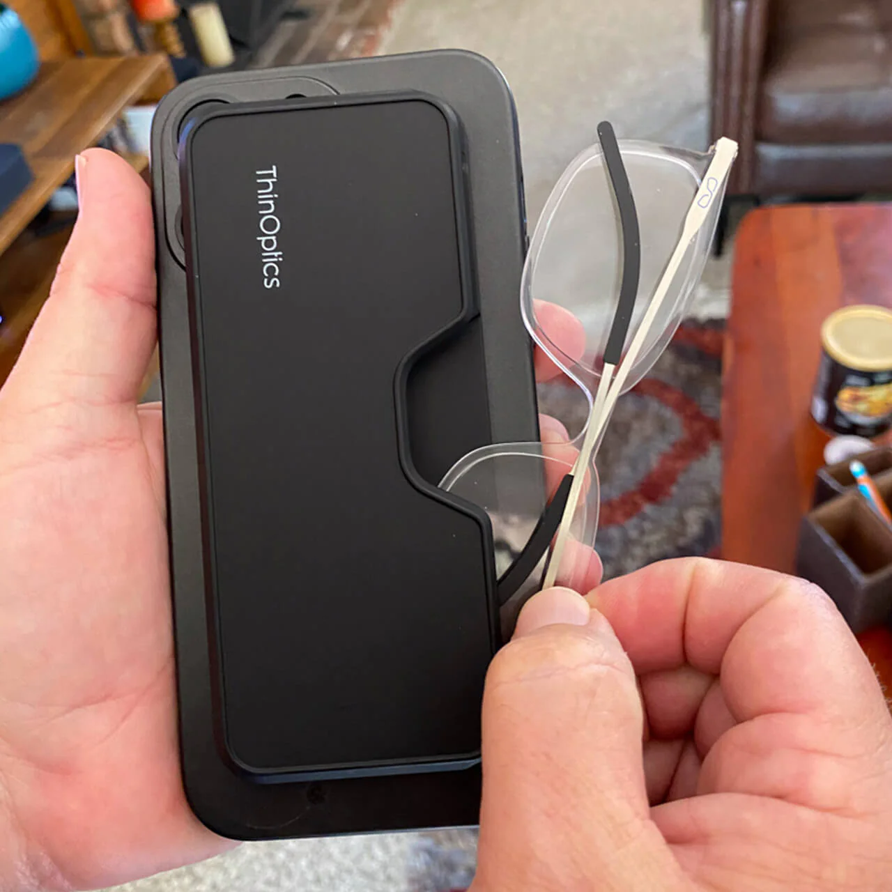 Connect Reader + MagSafe® Connect Case - Image 9