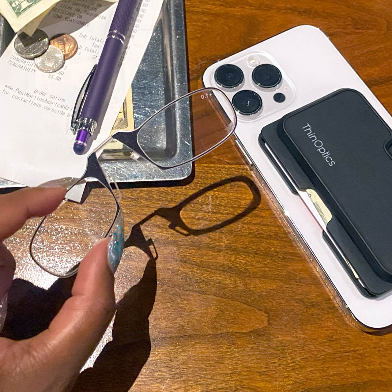 Readers + Black MagSafe® Universal Pod Wallet - Image 4