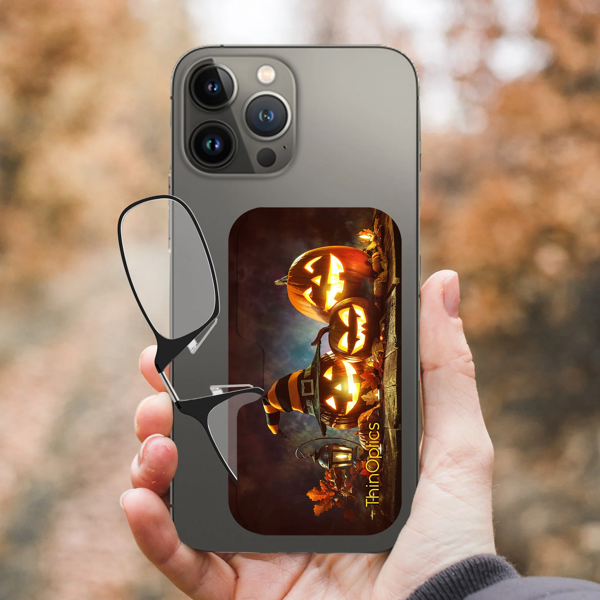 Readers + Spooky Season Magnetic Pod - Image 3
